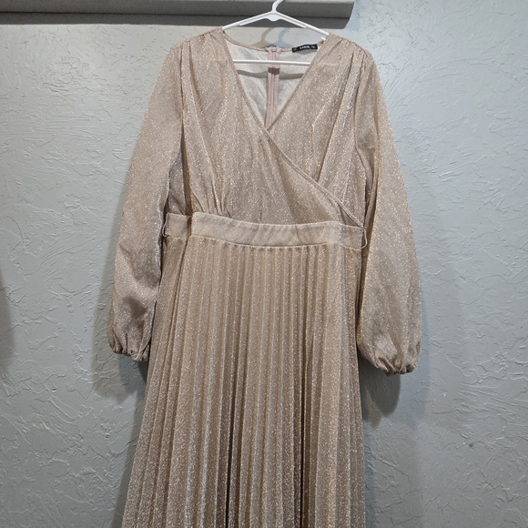 Shein Rose Gold 1XL Nwot Stunning Dress - Picture 2 of 8
